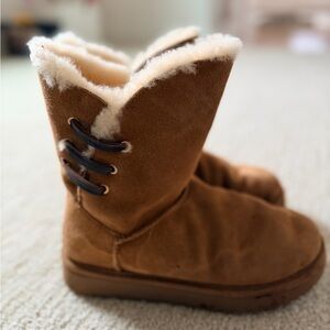 UGG constantine sheepskin lined boot